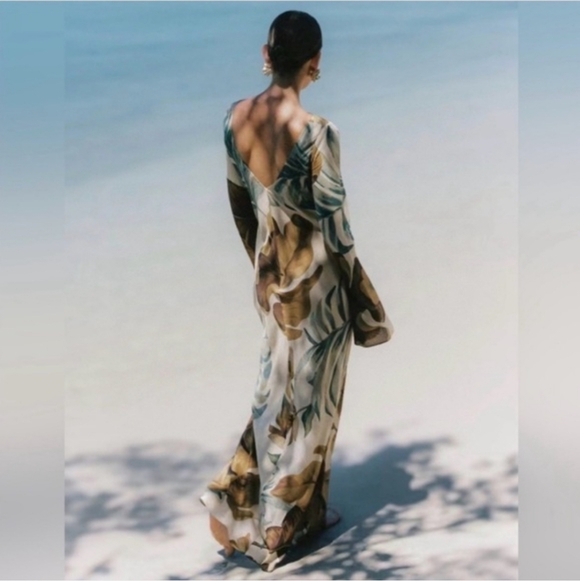 Big Sale! Peony Memento Maxi Dress - Picture 3 of 8